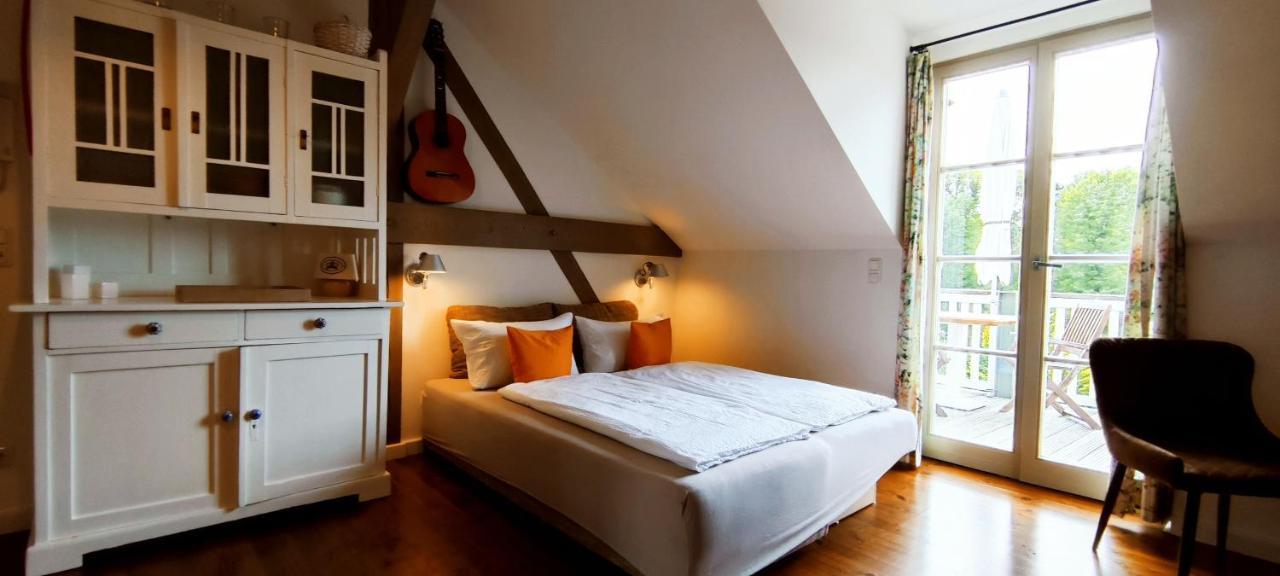 Loggiahaus Am Schloss, 5 Ferienwohnungen, Teils Mit Schloss- Und Seeblick Rheinsberg Exterior photo
